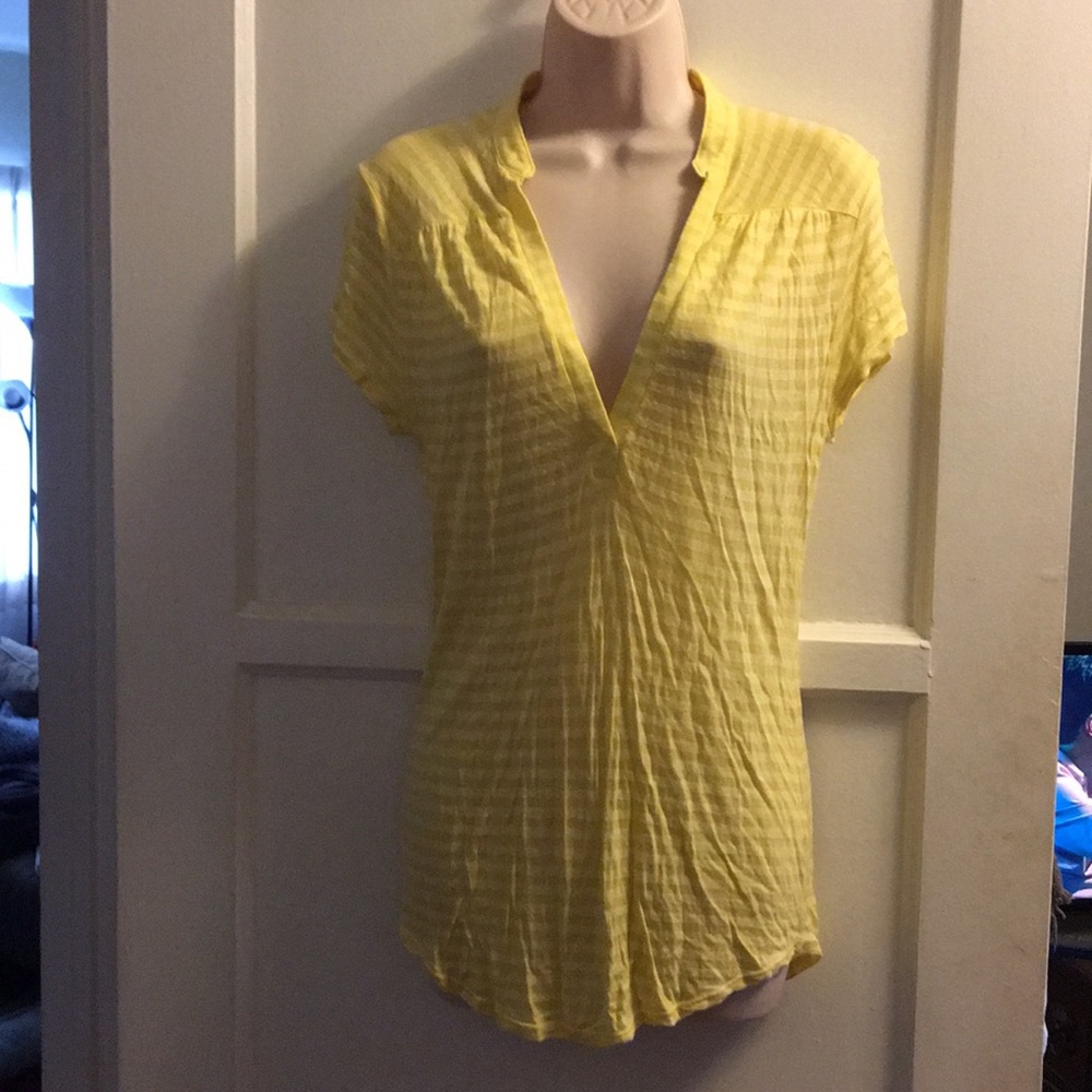 Ella Moss yellow top. Size M.